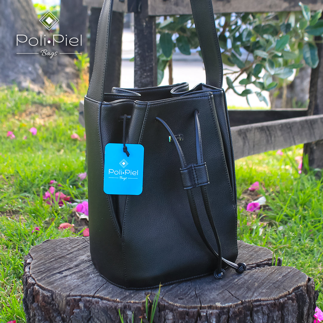 Coral: bolso tipo tula en microfibra, práctico y con estilo