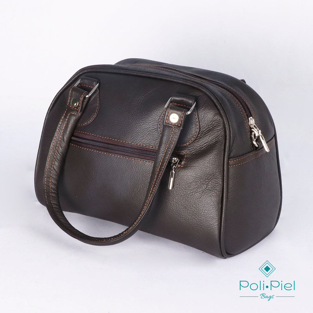 Fiorella: bolso mediano con diseño estructurado y textura elegante